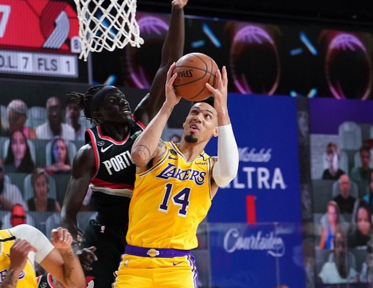 包含赛地聚焦——意大利杯赛后热度飙升；迈阿密热火状态回暖；质疑声仍在；高层口径保持一致的词条-英雄联盟S15投注